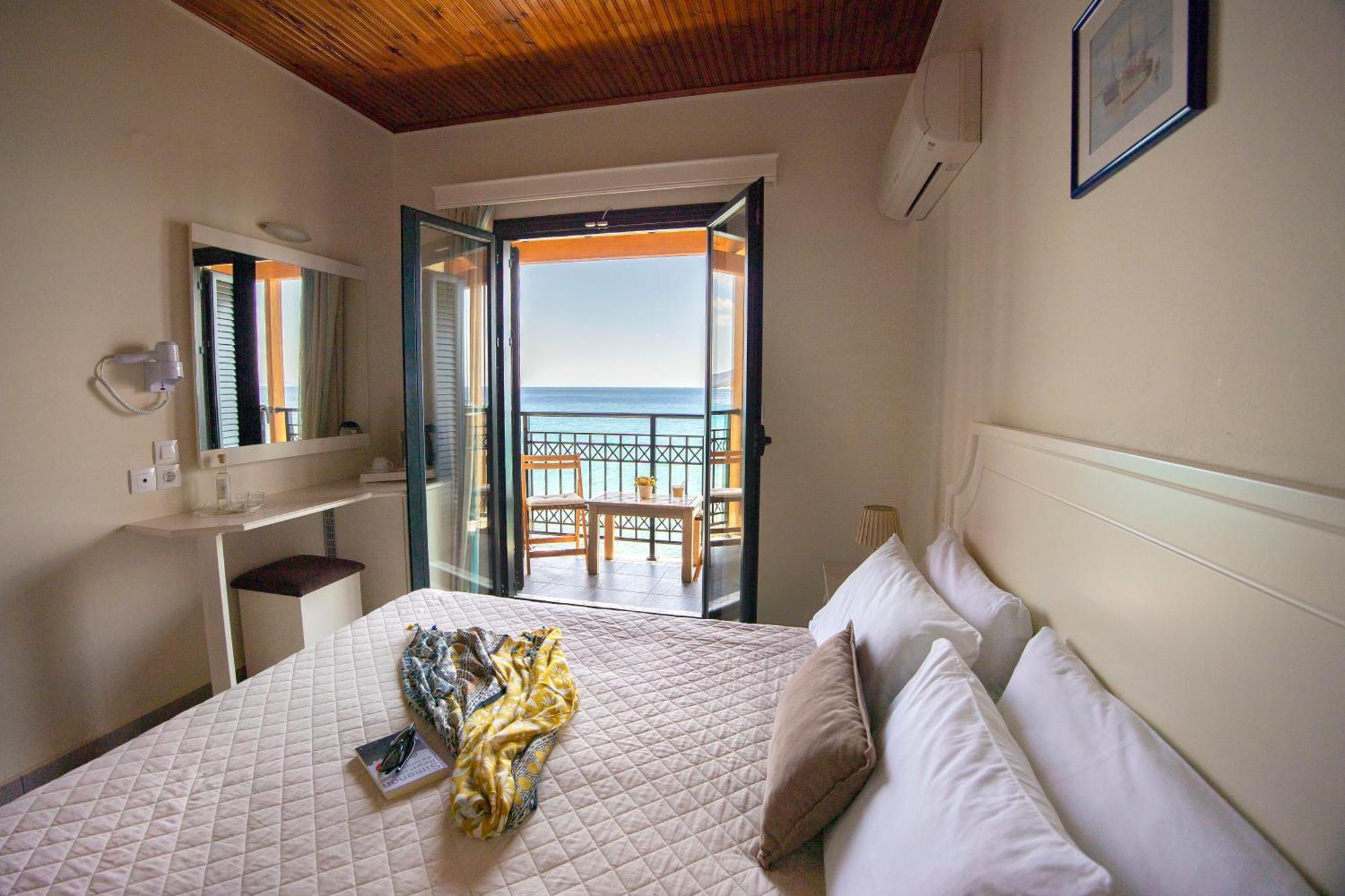Amfilissos Hotel Koumeika Extérieur photo
